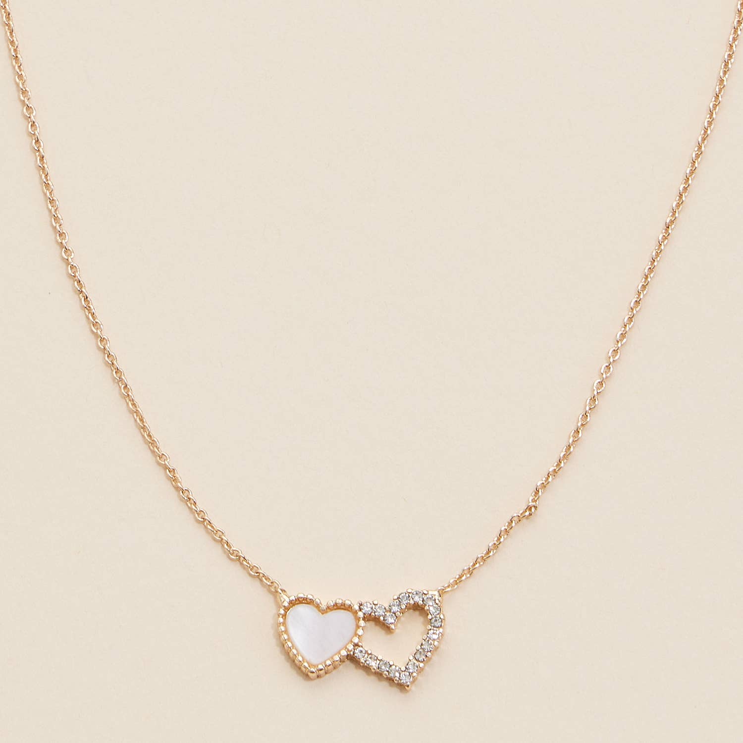 Heart Shell Charm Short Necklace